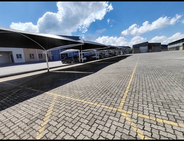 1,969M² INDUSTRIAL YARD TO LET IN DRIEHOEK